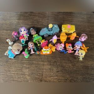 Random Figure Lot - Disney, Hatchimals & More